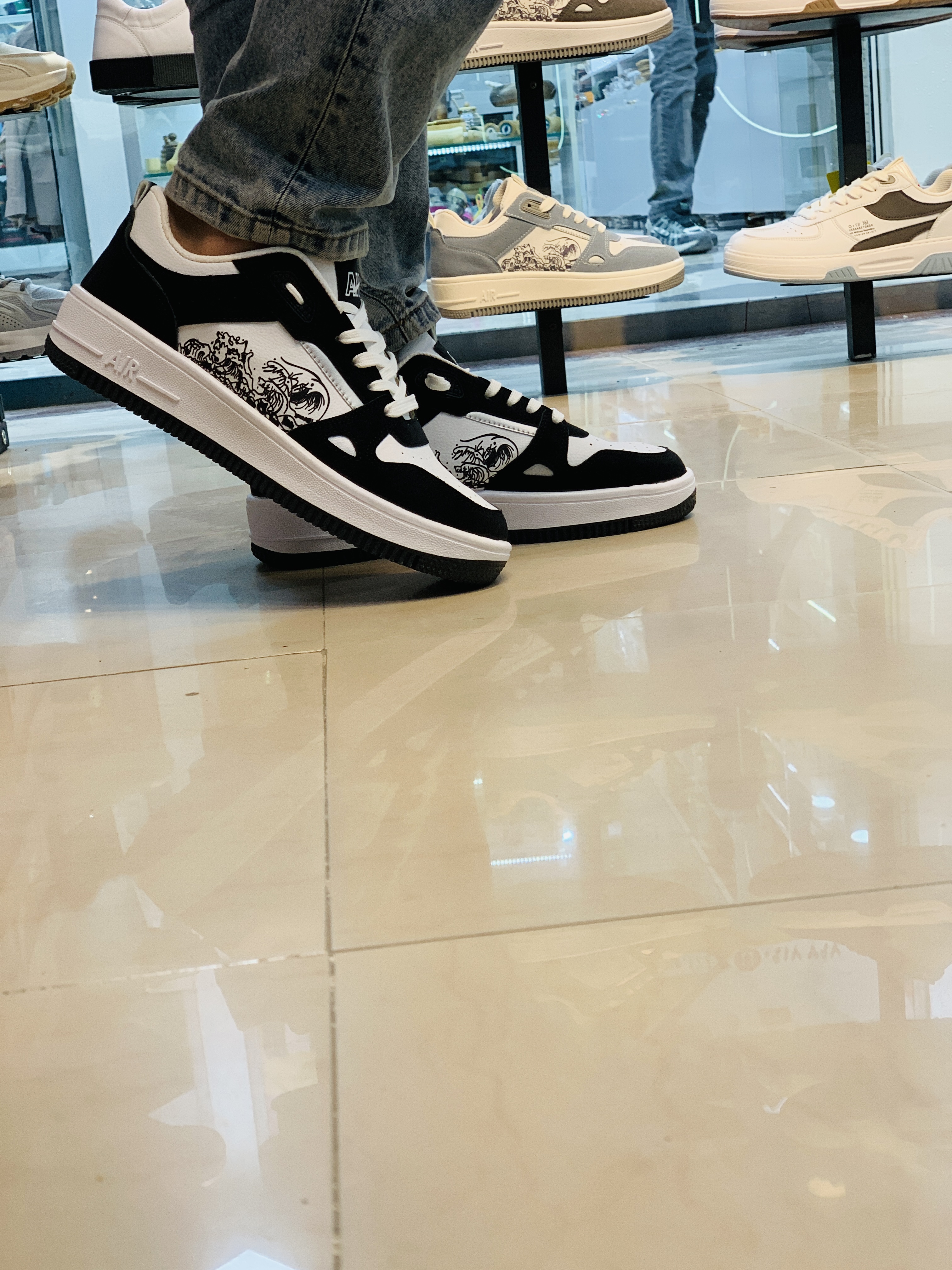 کتونی مردانه ایر فورس طرح‌دار مدل Dragon سایز ۴۱تا۴۴ رنگ مشکی