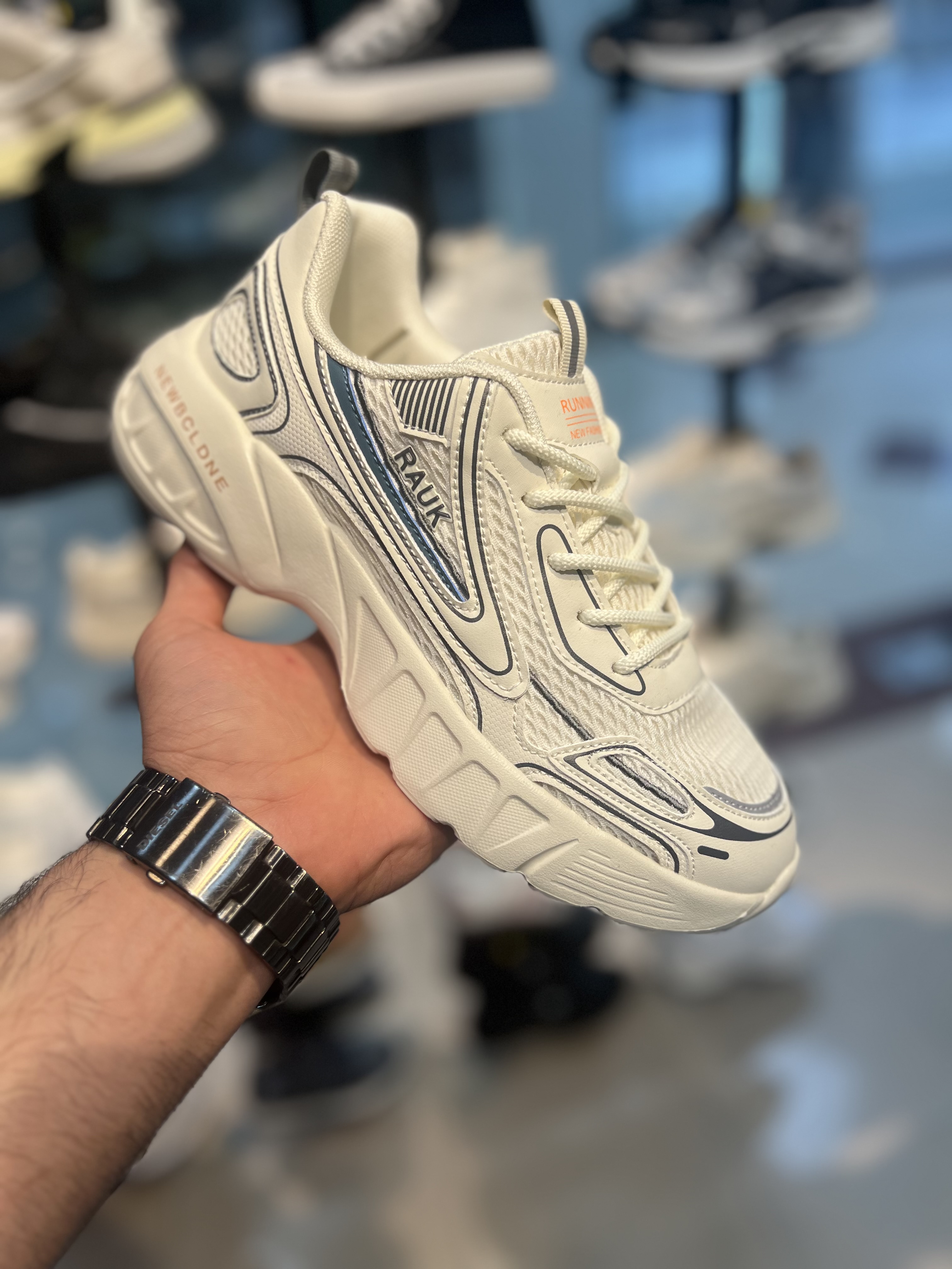 کفش اسپرت وارداتی برند fashion مدل rauk سایز40تا44 کد۳۴۶